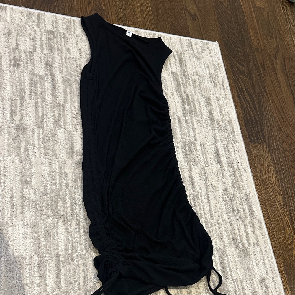Black Sleeveless Ruched Bodycon Dress